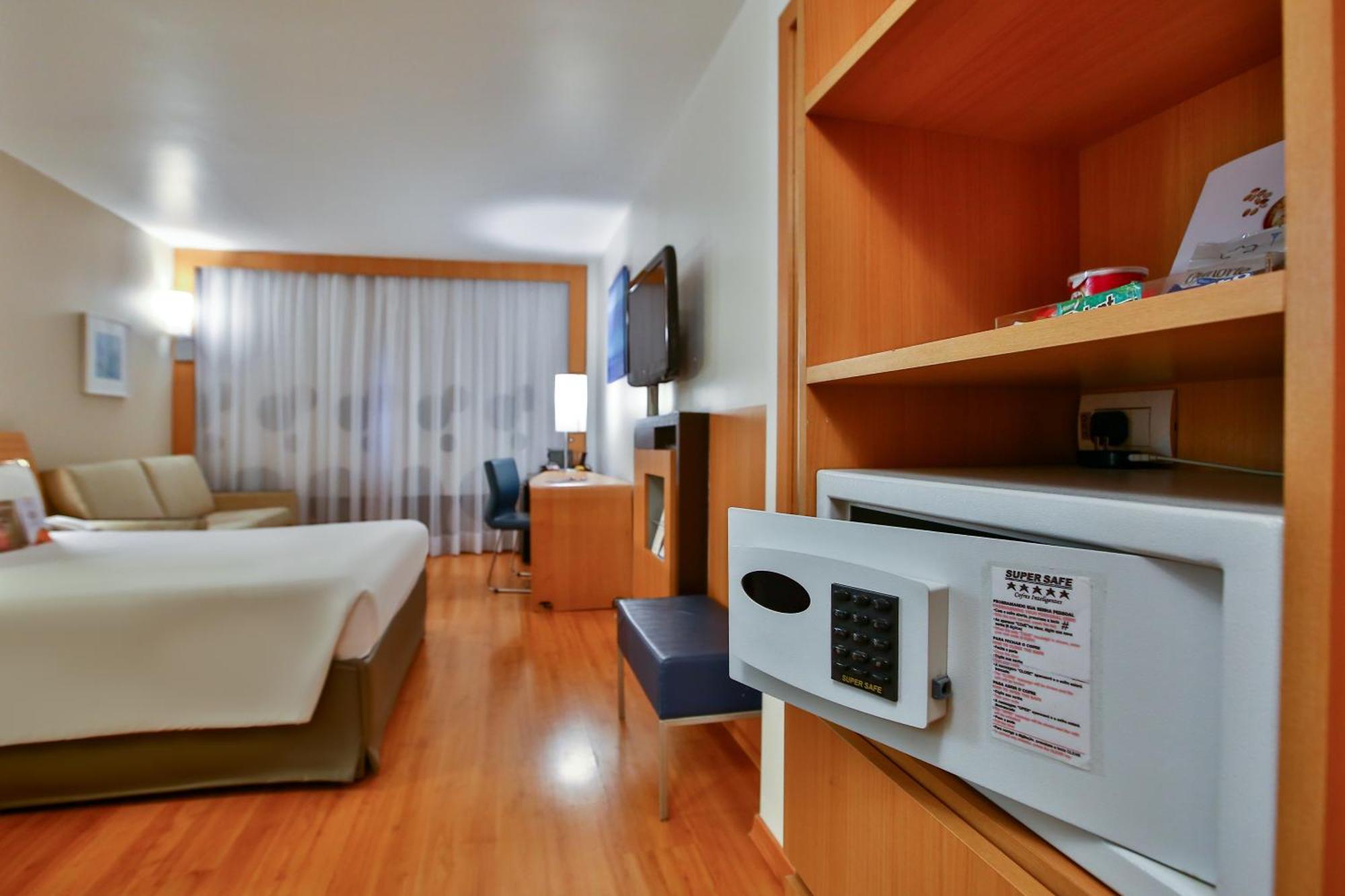 Novotel Rj Santos Dumont Рио-де-Жанейро Экстерьер фото